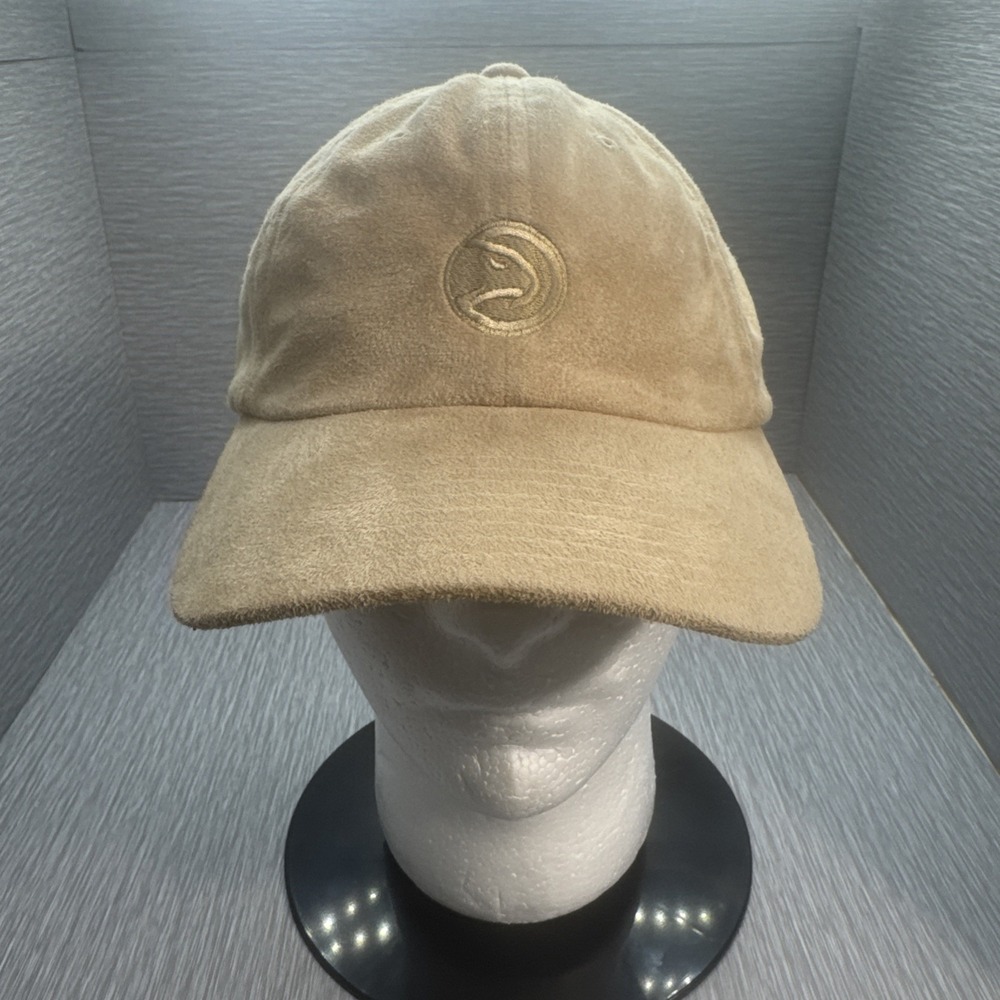 Atlanta Hawks Adjustable Hat Beige Embroidered‎ Mitchell & Ness NBA Cap
